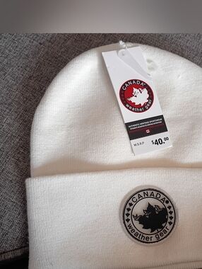 Canada Weather Gear Knit Beanie - White